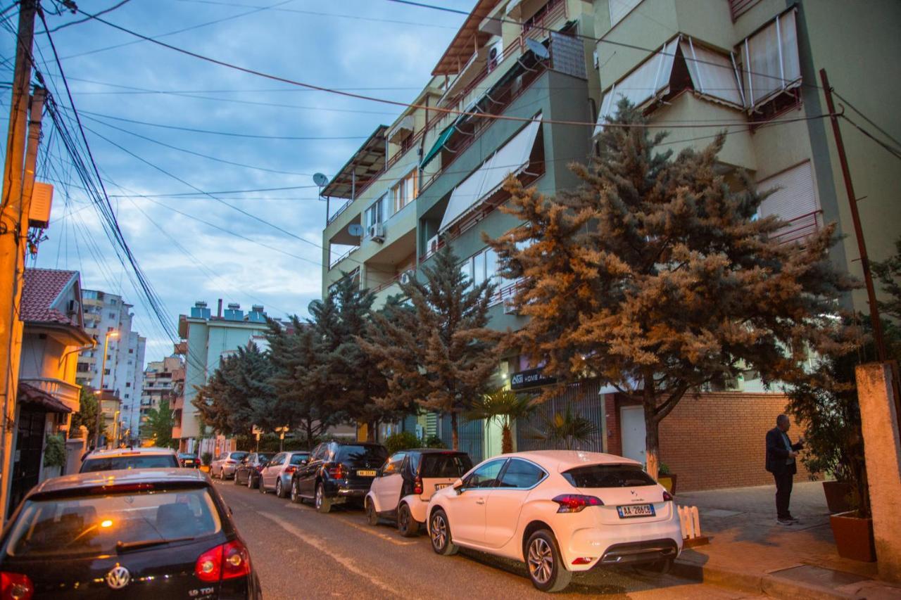 Nuestra Casa Hotell Tiranë Eksteriør bilde