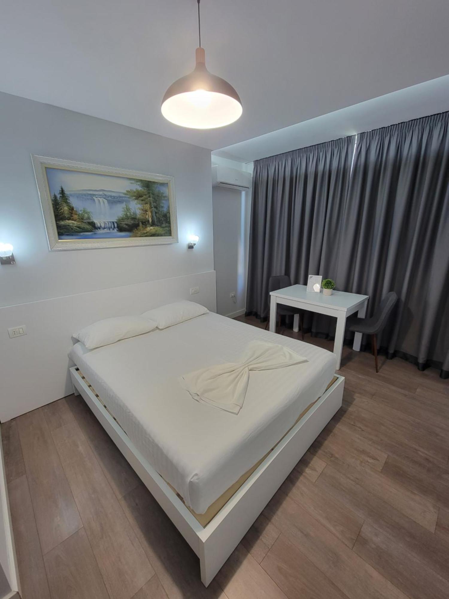 Nuestra Casa Hotell Tiranë Eksteriør bilde